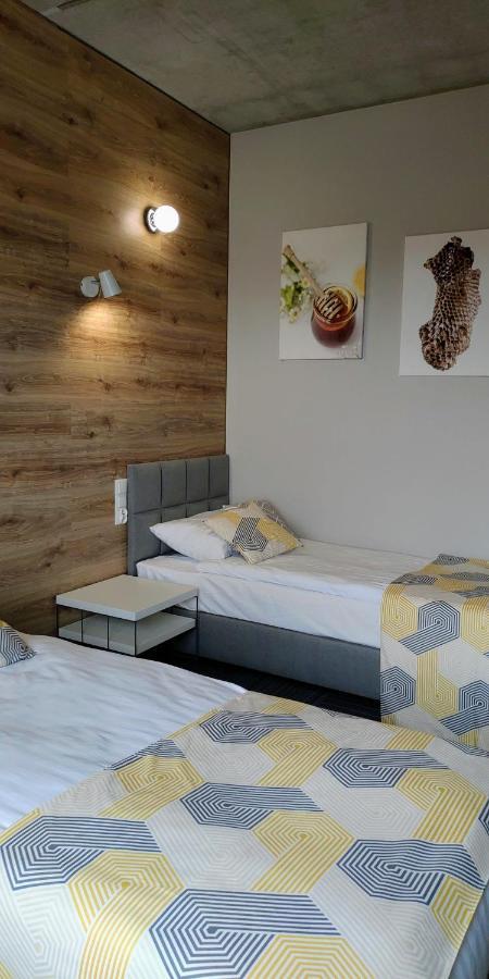 Hotel 107 Rumia Luaran gambar