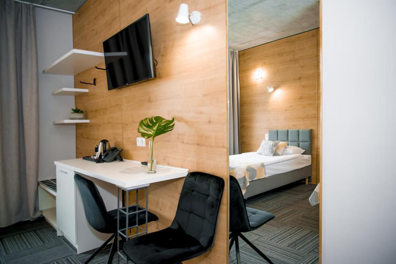 Hotel 107 Rumia Luaran gambar