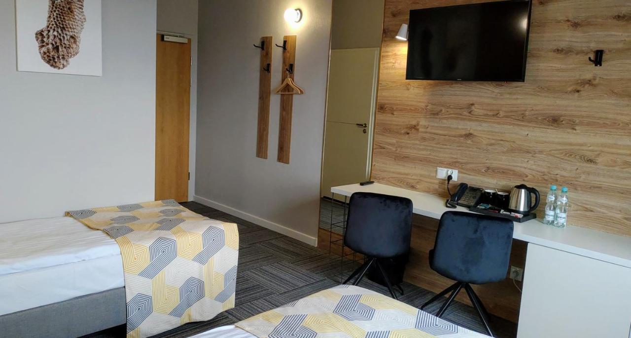 Hotel 107 Rumia Luaran gambar