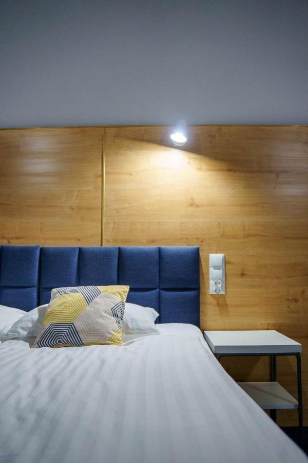 Hotel 107 Rumia Luaran gambar